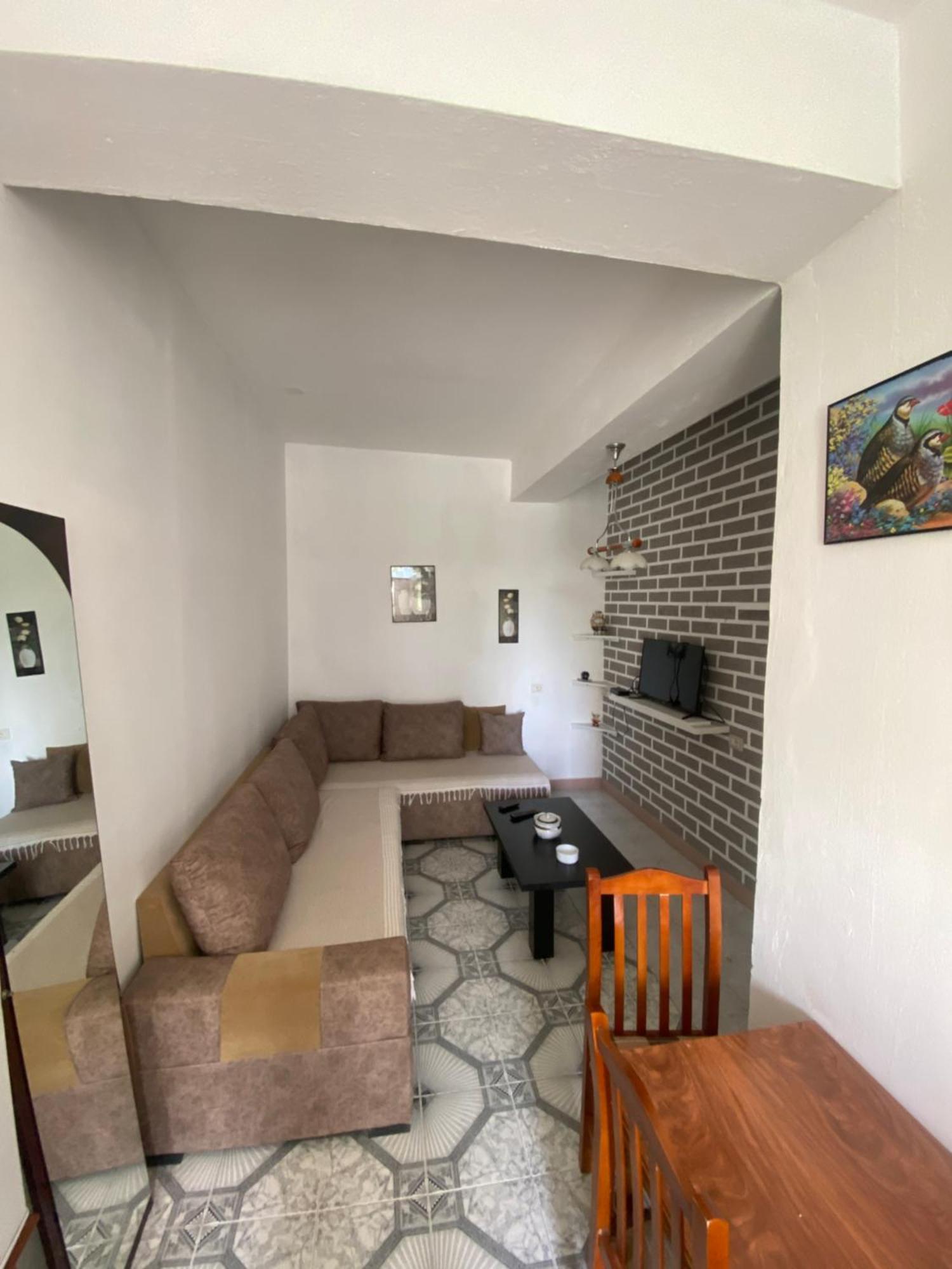 Lovely 2-Bedroom With Greenery View Durrës Exteriér fotografie